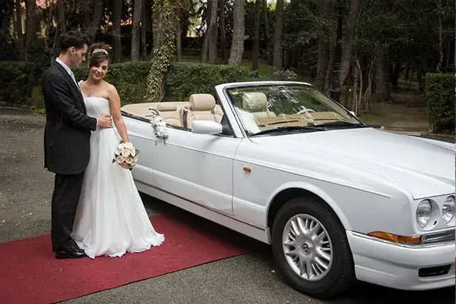 Bentley Azure 1999 blanco para eventos de lujo en Alicante