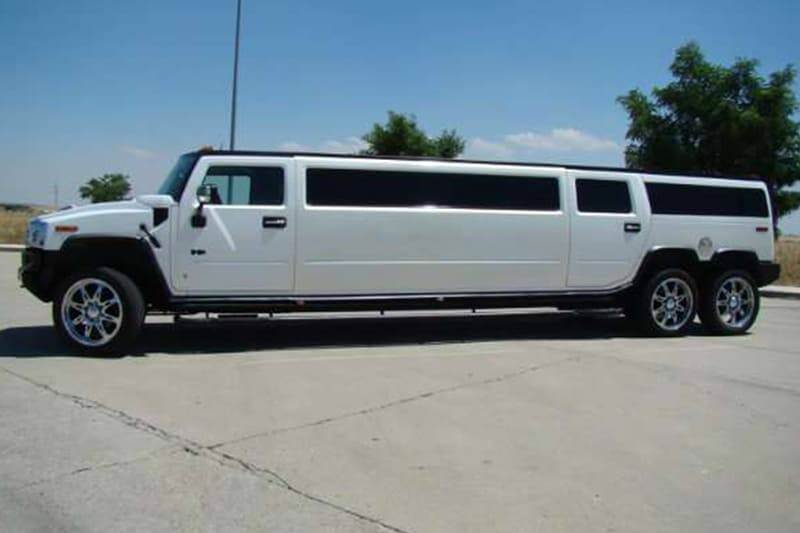 Limusina Hummer blanca de 12 plazas para bodas y despedidas