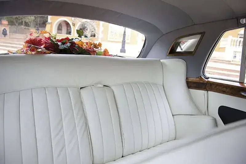 Frontal del Bentley S3 clásico