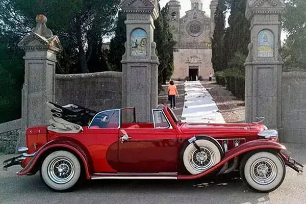 Duesenberg Convertible 1933 rojo para bodas en Valencia y Alicante