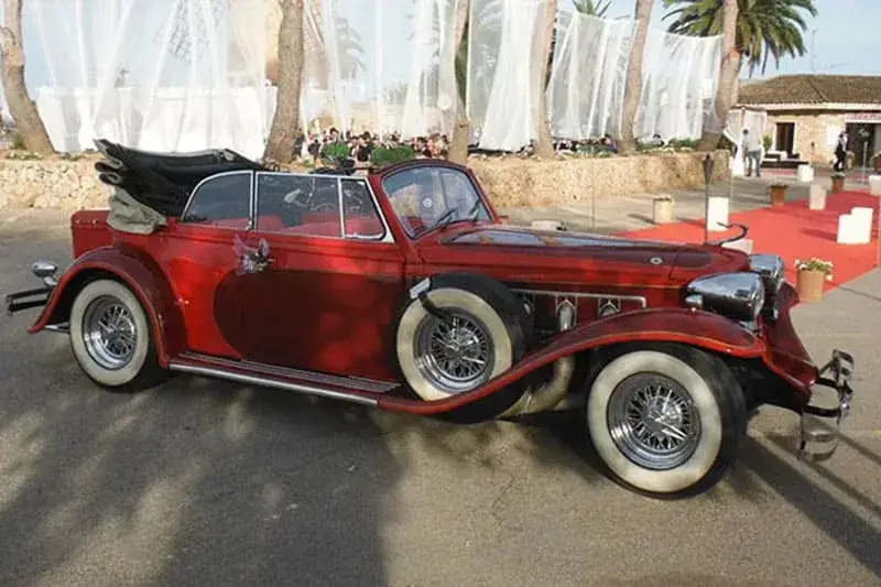 Duesenberg Convertible 1933 rojo de lujo para eventos