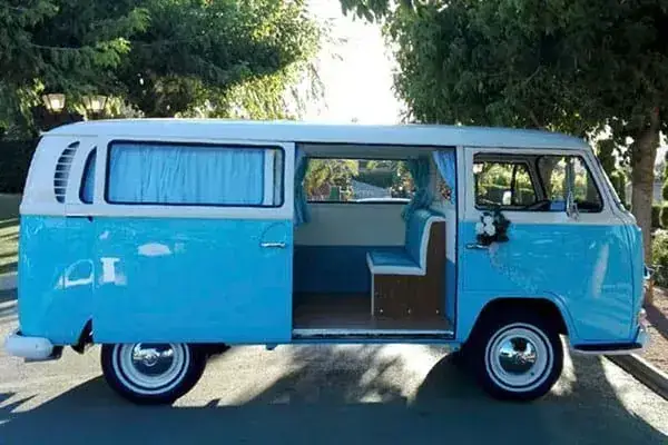 Volkswagen T2 Azul y Blanca para bodas y eventos en Valencia