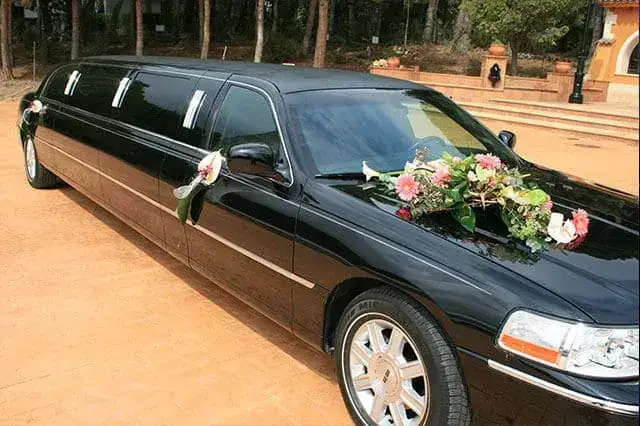 Limusina Lincoln negra exclusiva