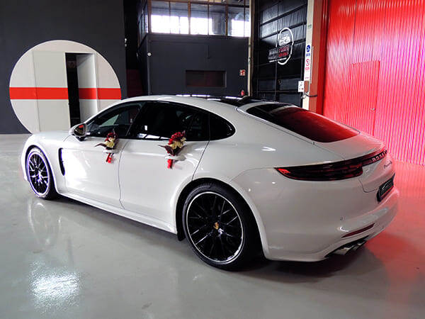Porsche Panamera blanco para boda elegante