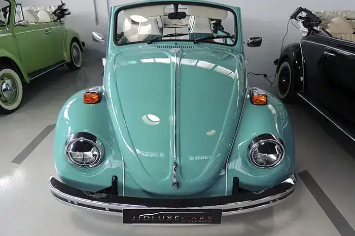 Volkswagen Beetle descapotable de época para eventos especiales en Valencia