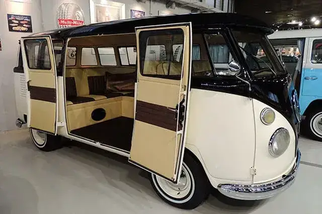 Volkswagen negra T1 y T2 para bodas en Valencia y Castellón